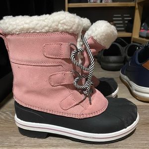 Girl snow boots size 1 used great condition barely used